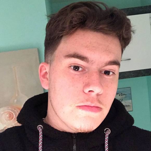 Meet your Posher, Mathieu - Picture 1 of 1